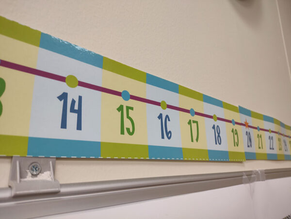 VariQuest product output cold laminator